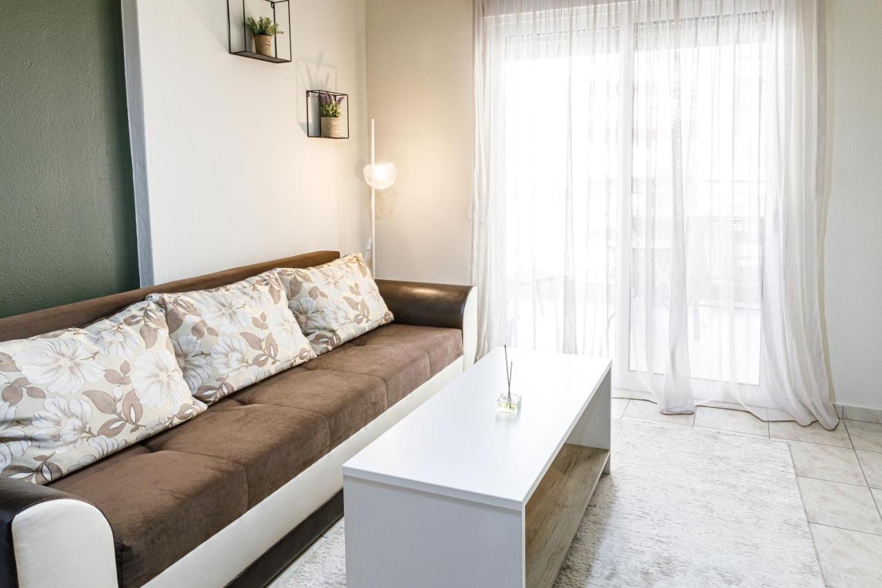 Blaze Studios & Apartments Ксанти Экстерьер фото